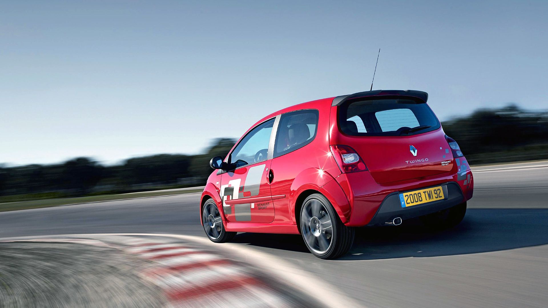 Specs for all Renault Twingo 2 Phase 1 versions